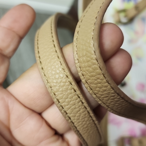 Elliott lucca limited edition floral hand bag tote with zipper top - Picture 7 of 17